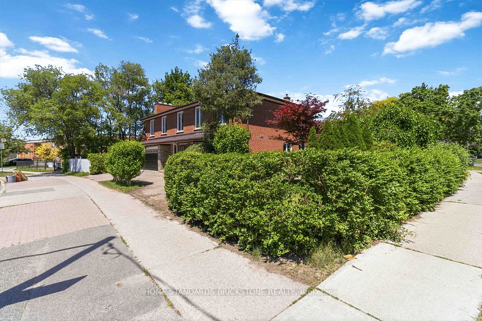 220 Torresdale Avenue, Toronto, ON M2R 3E8 at 220 Torresdale Avenue, Toronto, ON M2R 3E8, Toronto C07, ON, M2R 3E8