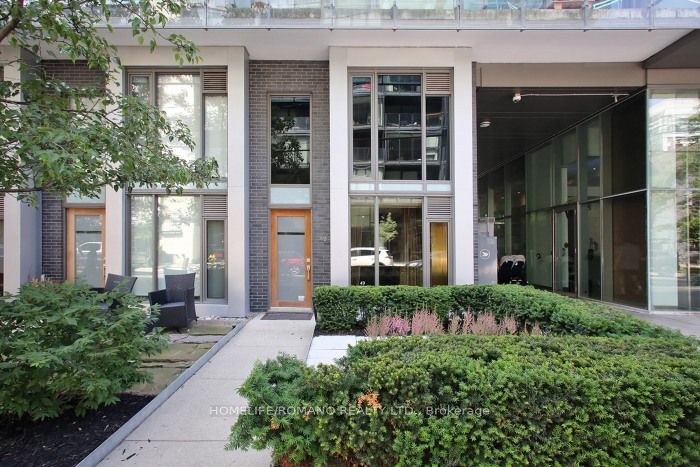 49 Stewart Street 101, Toronto, ON M5V 2V1