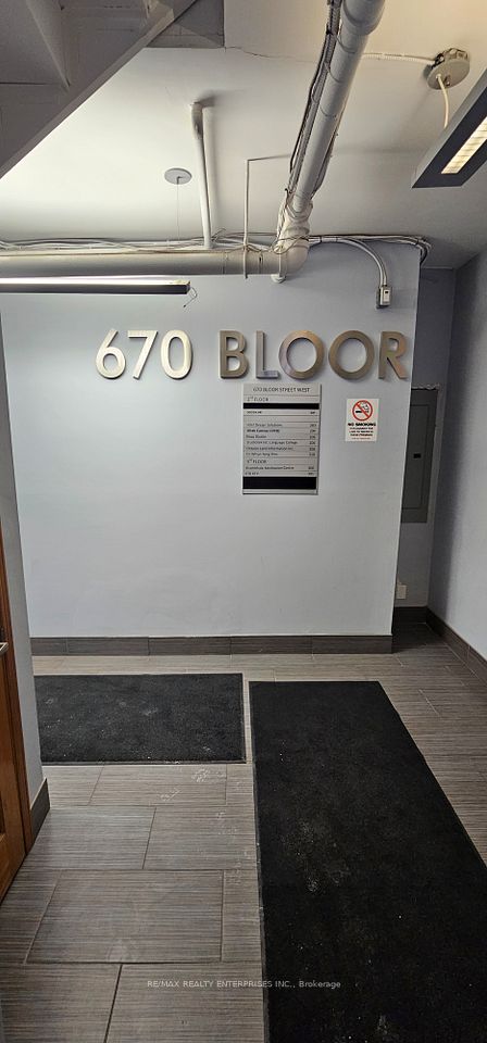 670 Bloor Street W 202, Toronto, ON M6G 1L2
