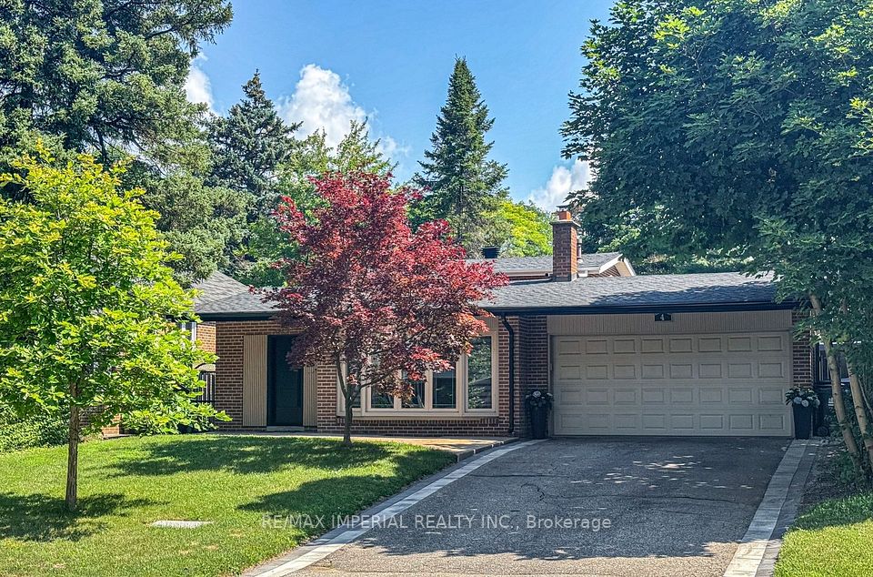 4 Quincy Crescent, Toronto, ON M2J 1C4 at 4 Quincy Crescent, Toronto, ON M2J 1C4, Toronto C15, ON, M2J 1C4