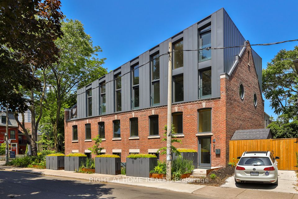 225 Brunswick Avenue PH 2, Toronto, ON M5S 2M6 at 225 Brunswick Avenue PH 2, Toronto, ON M5S 2M6, Toronto C01, ON, M5S 2M6