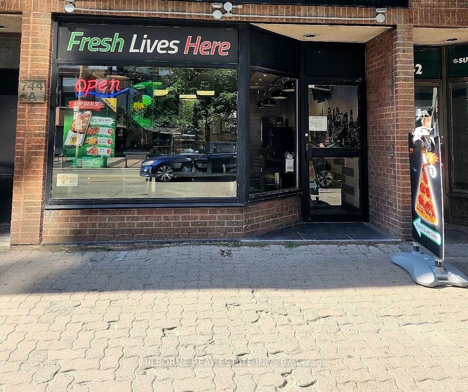 744 King Street W, Toronto, ON M5V 1N3