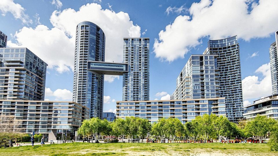 10 Capreol Court 727, Toronto, ON M5V 4B3 at 10 Capreol Court 727, Toronto, ON M5V 4B3, Toronto C01, ON, M5V 4B3