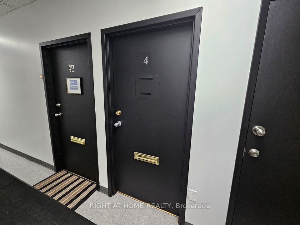 1646 Victoria Park Avenue #2-4, Toronto, ON M1R 1P7