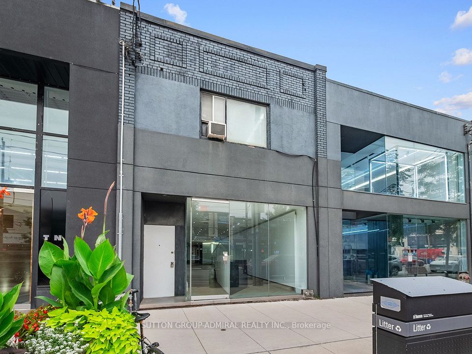 392 Eglinton Avenue W, Toronto, ON M5N 1A2