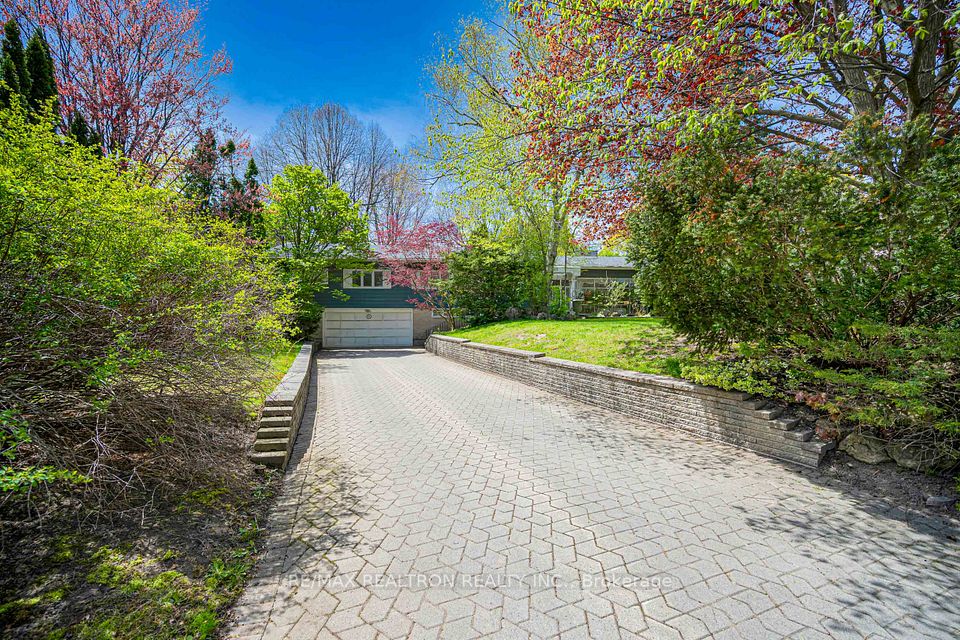 25 Vernham Court, Toronto, ON M2L 2B3 at 25 Vernham Court, Toronto, ON M2L 2B3, Toronto C12, ON, M2L 2B3