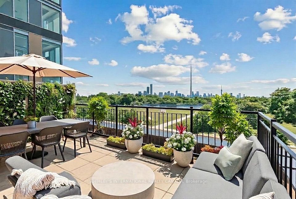 288 St Clair Avenue W TH1, Toronto, ON M4V 1S3 at 288 St Clair Avenue W TH1, Toronto, ON M4V 1S3, Toronto C03, ON, M4V 1S3