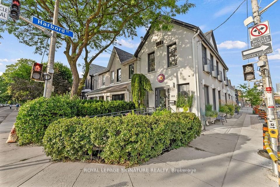 154 Harbord Street, Toronto, ON M5S 1H2