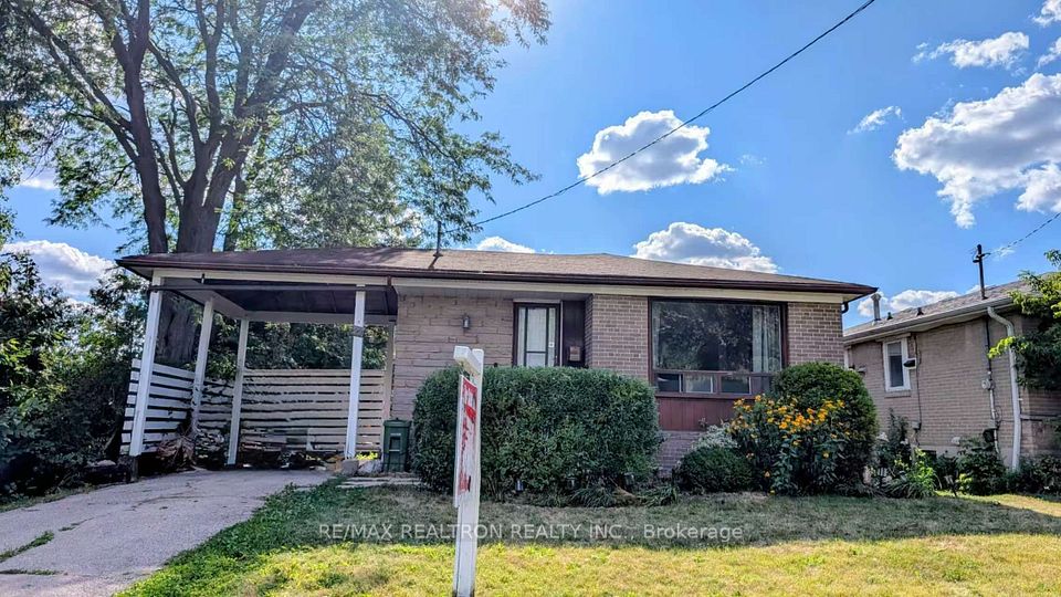 22 Rochelle Crescent, Toronto, ON M2J 1Y4 at 22 Rochelle Crescent, Toronto, ON M2J 1Y4, Toronto C15, ON, M2J 1Y4