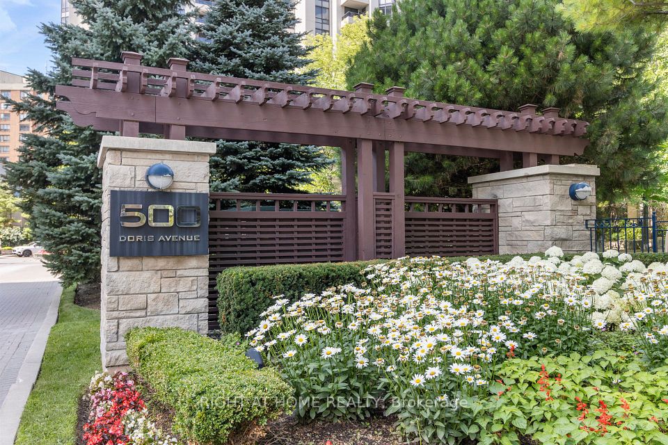 500 Doris Avenue TH1, Toronto, ON M2N 0C1 at 500 Doris Avenue TH1, Toronto, ON M2N 0C1, Toronto C14, ON, M2N 0C1