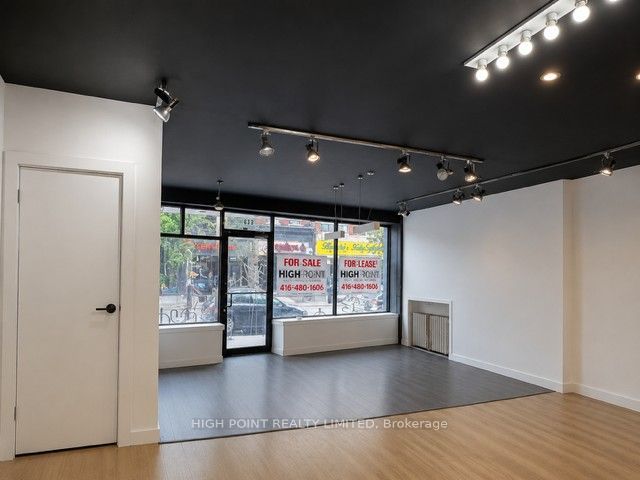 633 Queen Street W, Toronto, ON M5V 2B7