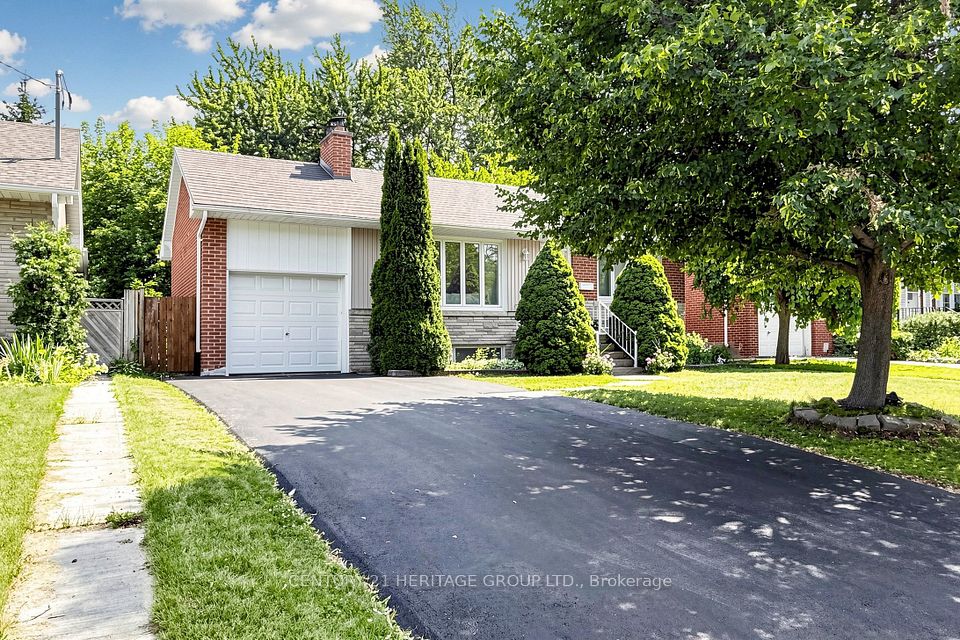11 Elynhill Drive, Toronto, ON M2R 1C5 at 11 Elynhill Drive, Toronto, ON M2R 1C5, Toronto C07, ON, M2R 1C5