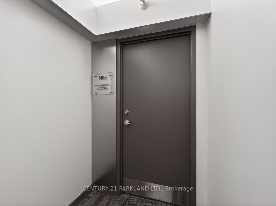 220 Duncan Mill Road 609, Toronto, ON M3B 3J5