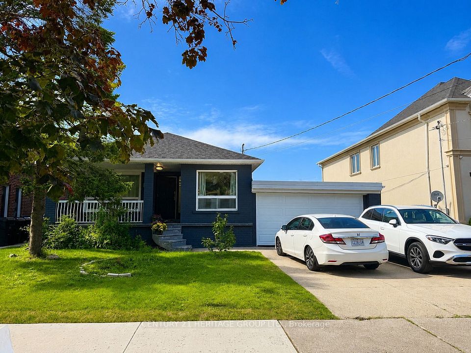 124 Regina Avenue, Toronto, ON M6A 1R7 at 124 Regina Avenue, Toronto, ON M6A 1R7, Toronto C04, ON, M6A 1R7
