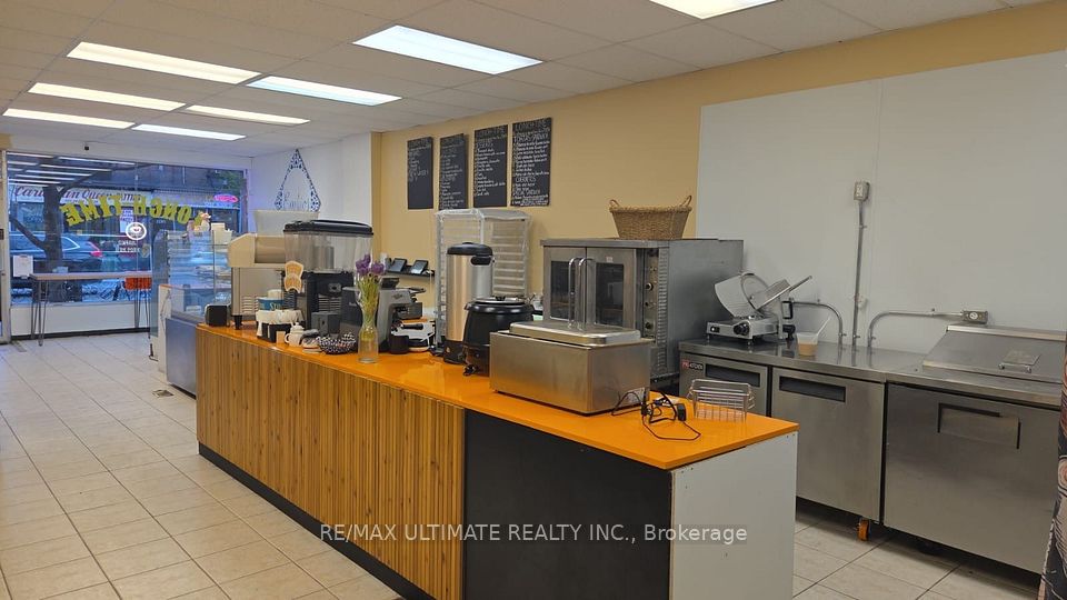 1275 Bloor Street W, Toronto, ON M6H 1N7