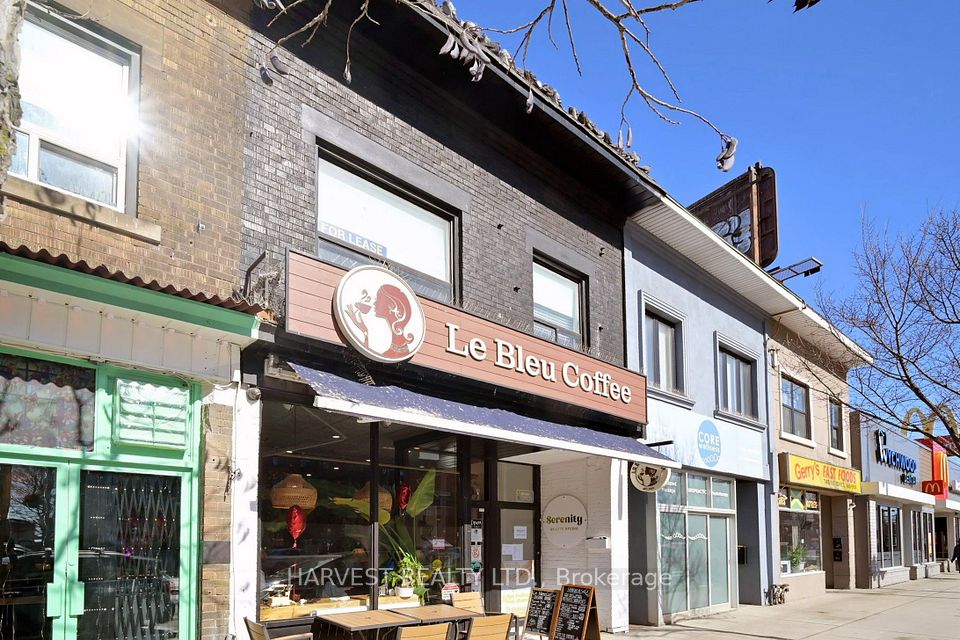728 St Clair Avenue W 2nd floor, Toronto, ON M6C 1B3