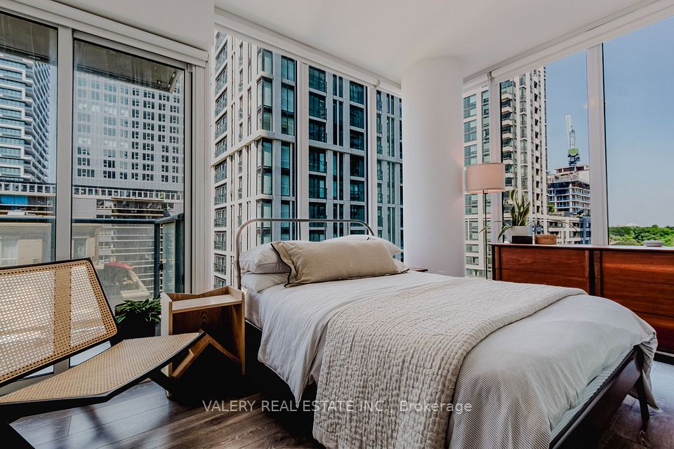 195 Redpath Avenue 712, Toronto, ON M4P 0E4 at 195 Redpath Avenue 712, Toronto, ON M4P 0E4, Toronto C10, ON, M4P 0E4