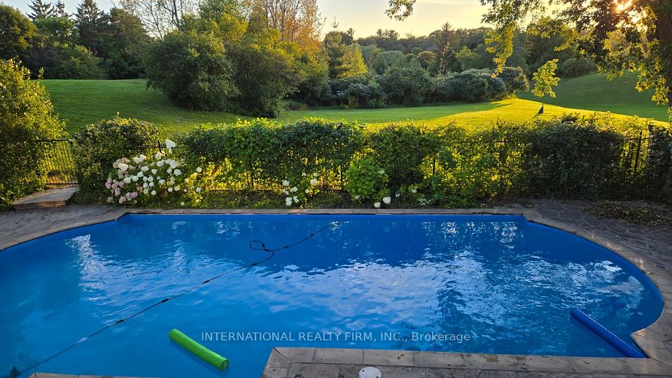 6 Penwood Crescent, Toronto, ON M3B 2B9 at 6 Penwood Crescent, Toronto, ON M3B 2B9, Toronto C13, ON, M3B 2B9