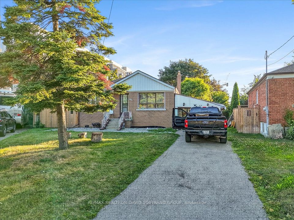 19 Wigan Crescent, Toronto, ON M3H 3A3 at 19 Wigan Crescent, Toronto, ON M3H 3A3, Toronto C06, ON, M3H 3A3