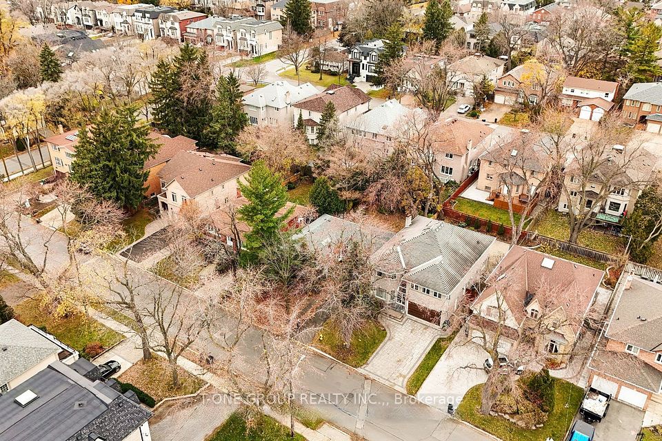 302 Spring Garden Avenue, Toronto, ON M2N 3H3 at 302 Spring Garden Avenue, Toronto, ON M2N 3H3, Toronto C14, ON, M2N 3H3