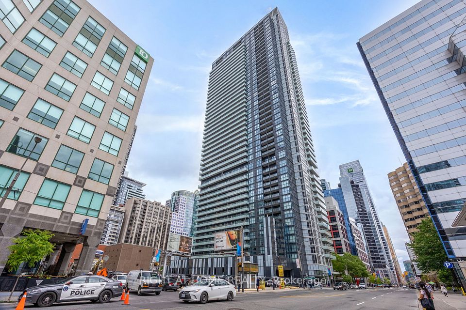 300 front Street W 3903, Toronto, ON M5V 0E9 at 300 front Street W 3903, Toronto, ON M5V 0E9, Toronto C01, ON, M5V 0E9