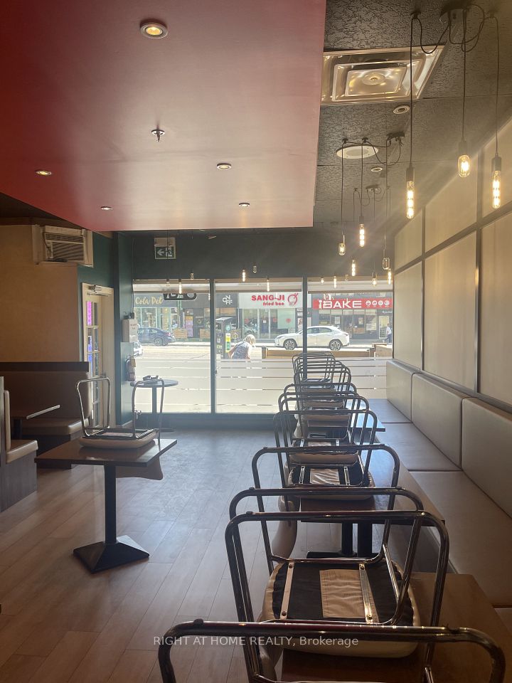 5460 Yonge Street 102, Toronto, ON M2N 6K7