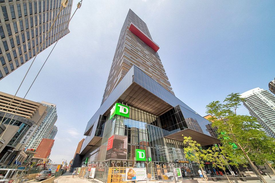 8 Eglinton Avenue E 4812, Toronto, ON M4P 1A6 at 8 Eglinton Avenue E 4812, Toronto, ON M4P 1A6, Toronto C10, ON, M4P 1A6