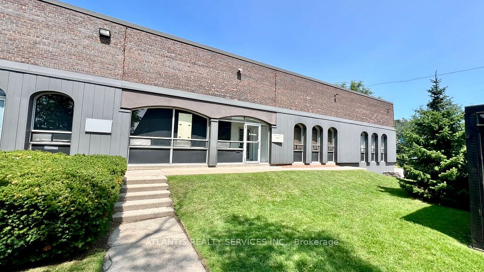 1947 Leslie Street, Toronto, ON M3B 2M3