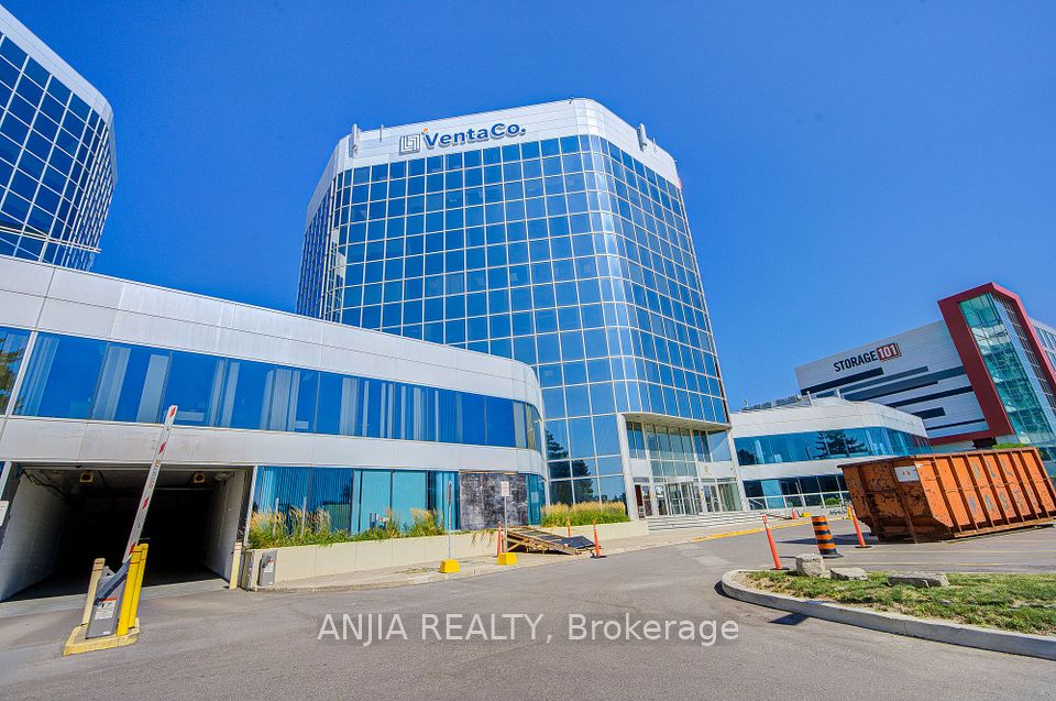 105 Gordon Baker Road 617, Toronto, ON M2H 3P8