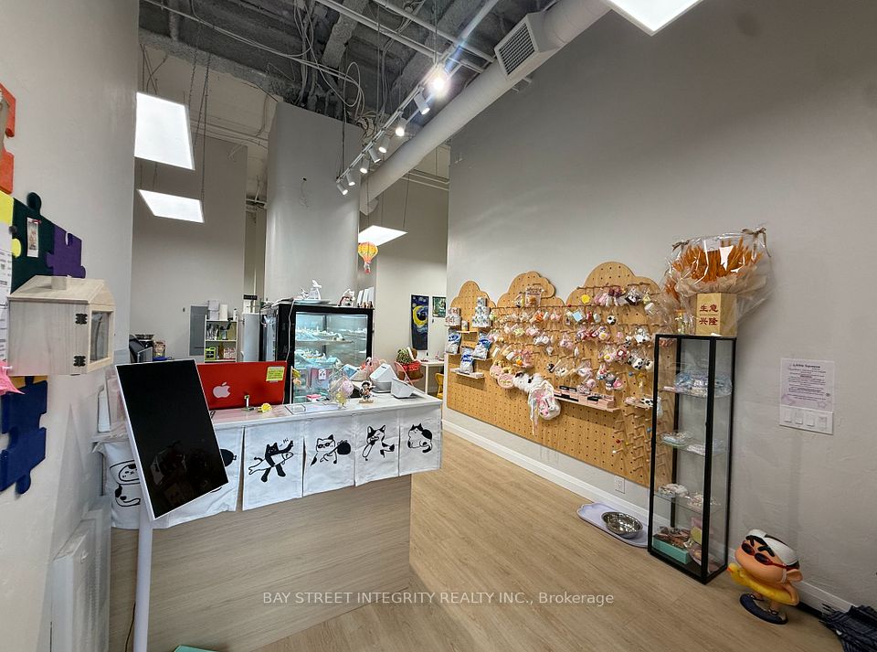 327 - 333 Queen Street W Ground, Toronto, ON M5V 2A4