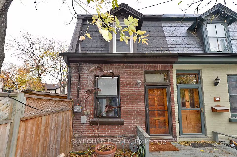 Att/Row/Townhouse at 12 Ashby Place, Toronto, ON M5A 3E3, Toronto C08