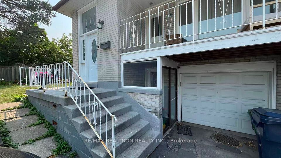 Semi-Detached  at 2 Greyhound Drive Bsmt, Toronto, ON M2H 1K3, Toronto C15