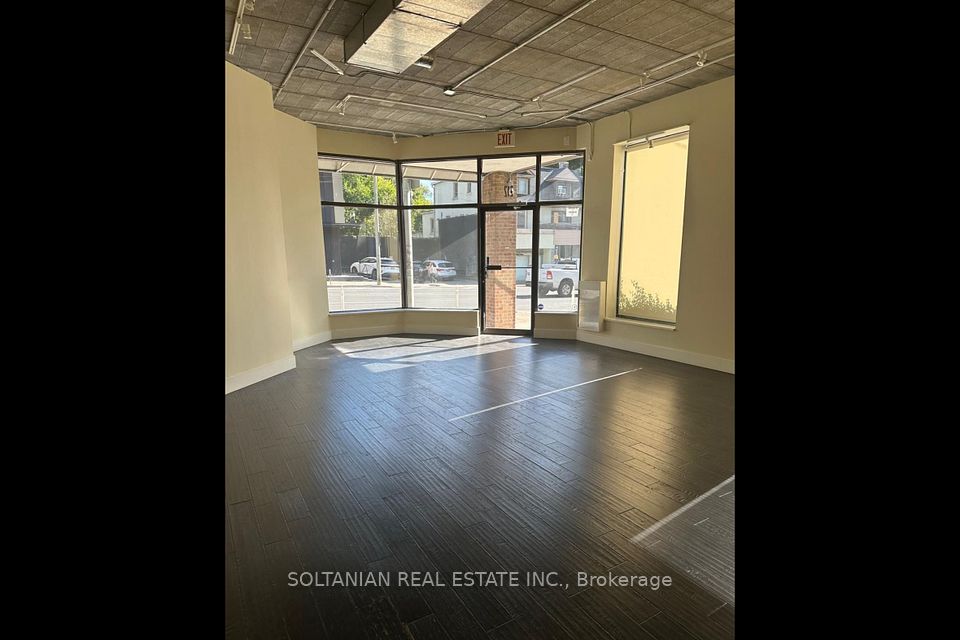 212 Avenue Road, Toronto, ON M5R 2J4