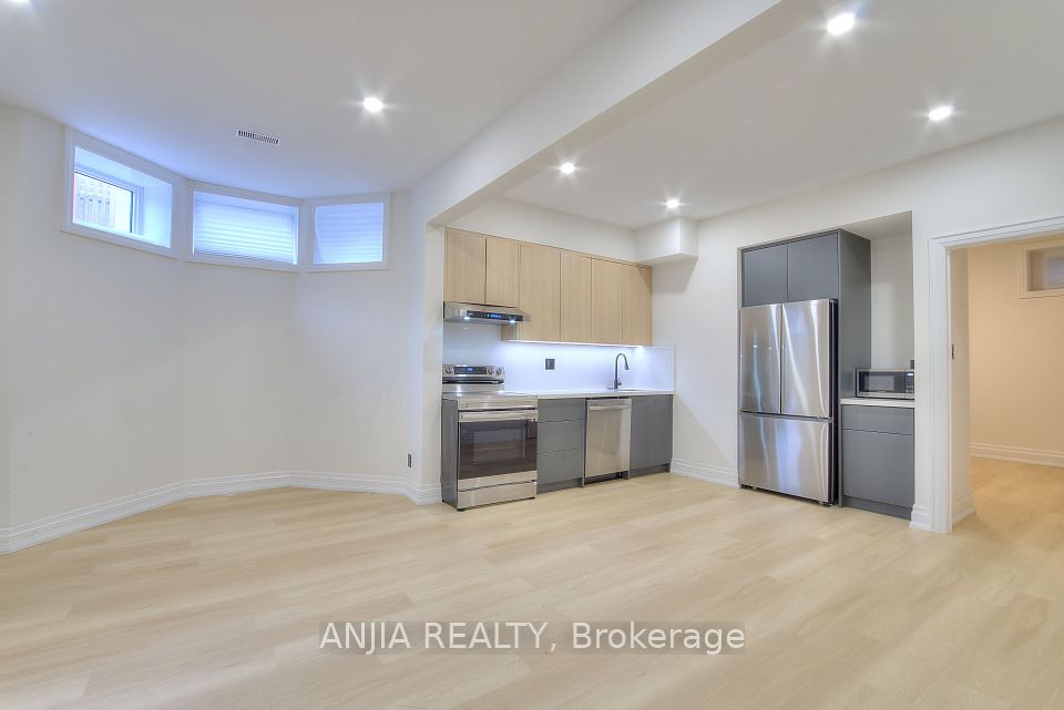 Detached at 16 Clarkhill Street Basement, Toronto, ON M2R 2G7, Toronto C07