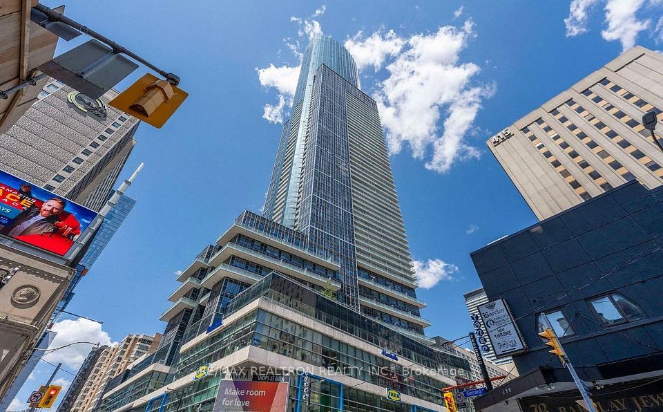 384 Yonge Street 93, Toronto, ON M5B 1S8