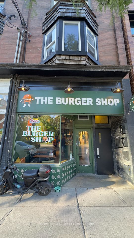 960 Queen Street W, Toronto, ON M6J 1G8