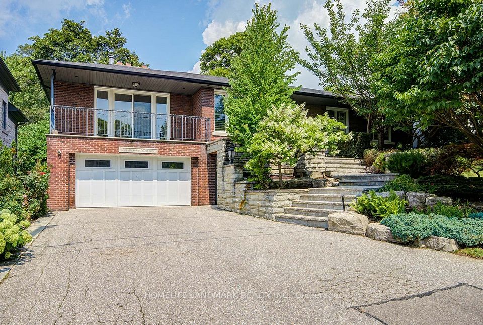 Detached at 102 Stratford Crescent, Toronto, ON M4N 1C6, Toronto C12