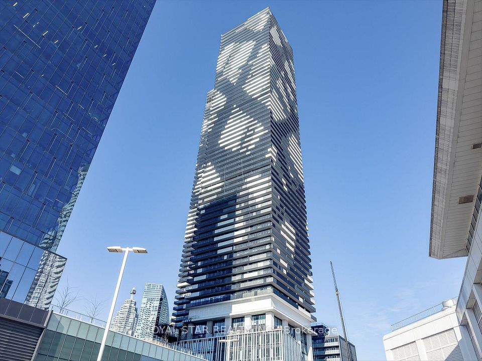 Condo Apartment at 55 Cooper Street 4015, Toronto, ON M5E 0G1, Toronto C08