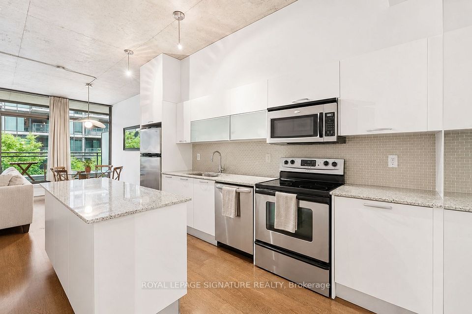 Condo Apartment at 10 Morrison Street 307, Toronto, ON M5V 2T8, Toronto C01