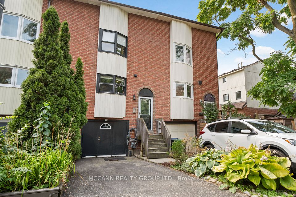 17 Sydenham Street, Toronto, ON M5A 4H4 at 17 Sydenham Street, Toronto, ON M5A 4H4, Toronto C08, ON, M5A 4H4