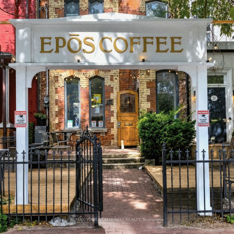 290 Gerrard Street E, Toronto, ON M5A 2G4