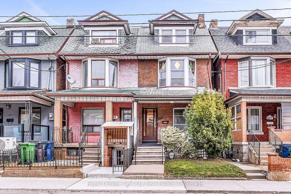 667 Ossington Avenue, Toronto, ON M6G 3T6 at 667 Ossington Avenue, Toronto, ON M6G 3T6, Toronto C01, ON, M6G 3T6