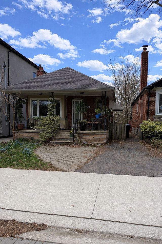 368 Winnett Avenue, Toronto, ON M6C 3M1 at 368 Winnett Avenue, Toronto, ON M6C 3M1, Toronto C03, ON, M6C 3M1