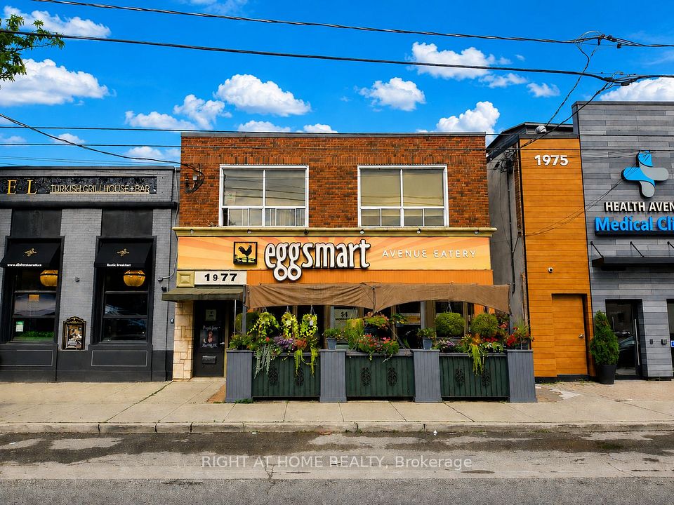 1977 Avenue Road 204, Toronto, ON M5M 4A3