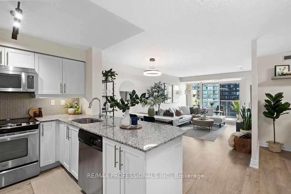 125 Western Battery Road 909, Toronto, ON M6K 3R8 at 125 Western Battery Road 909, Toronto, ON M6K 3R8, Toronto C01, ON, M6K 3R8
