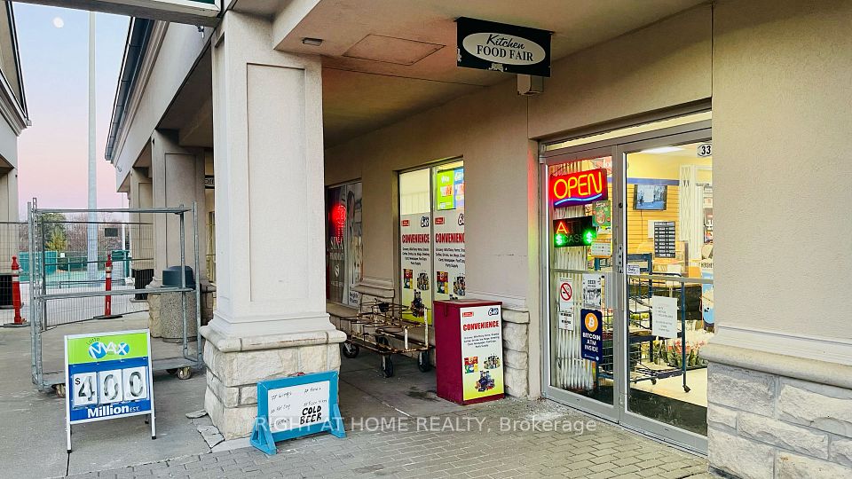 33 The Links Road, Toronto, ON M2P 1T7