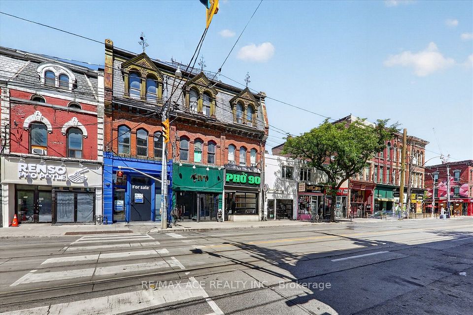 502 Queen Street W, Toronto, ON M5V 2B3