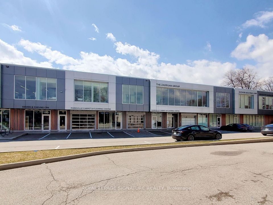52 Scarsdale Road 207, Toronto, ON M3B 2R7