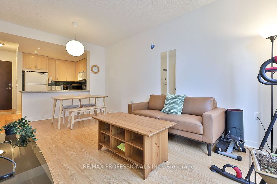 85 Bloor Street E 1608, Toronto, ON M4W 3Y1 at 85 Bloor Street E 1608, Toronto, ON M4W 3Y1, Toronto C08, ON, M4W 3Y1