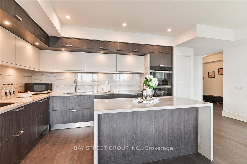 30 Inn On The Park Drive 2707, Toronto, ON M3C 0P8 at 30 Inn On The Park Drive 2707, Toronto, ON M3C 0P8, Toronto C13, ON, M3C 0P8